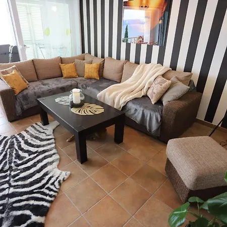 Casa Bianca Penthouse Apartment *
