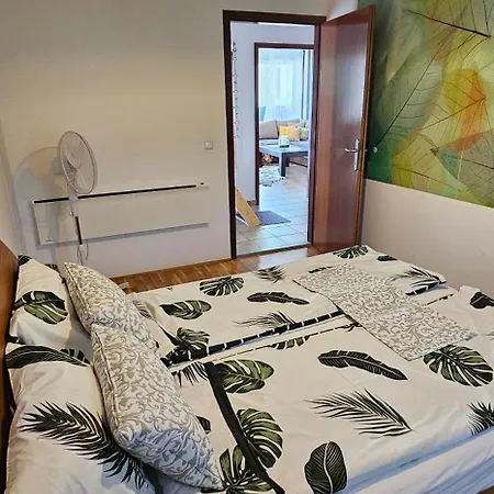 Casa Bianca Penthouse Apartment Dramalj
